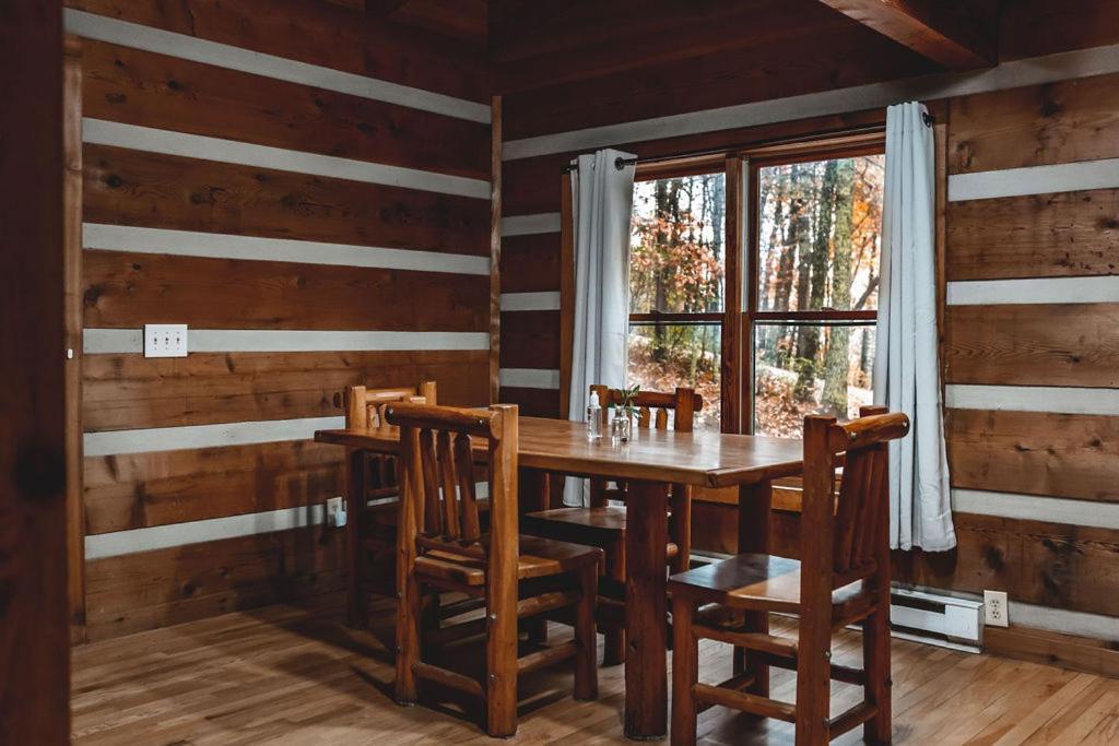 Deer Run Cabin At 36 North - Hot Tub Purlear Экстерьер фото