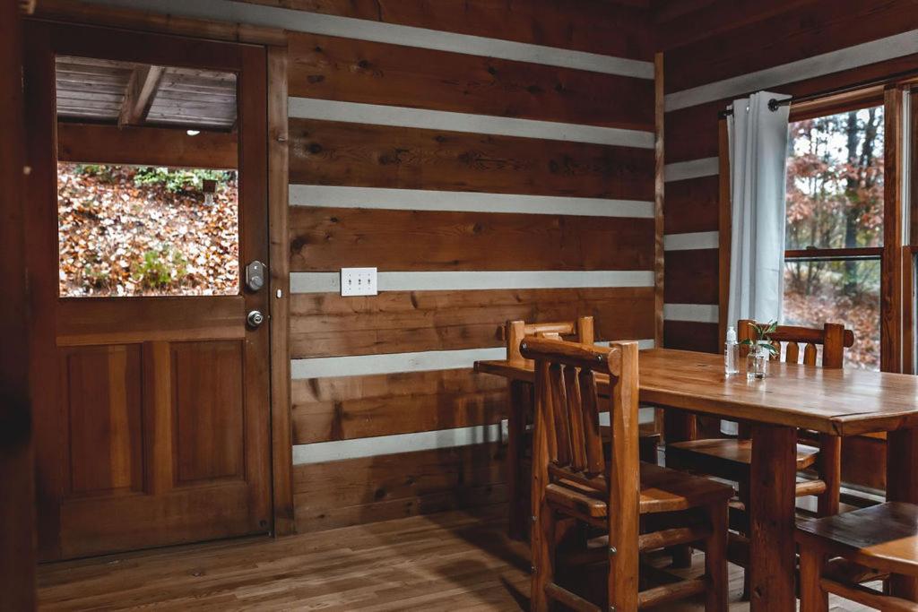 Deer Run Cabin At 36 North - Hot Tub Purlear Экстерьер фото